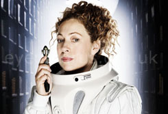 DOCTOR WHO - SILENCE IN THE LIBRARY - Professor River Song (Alex Kingston)